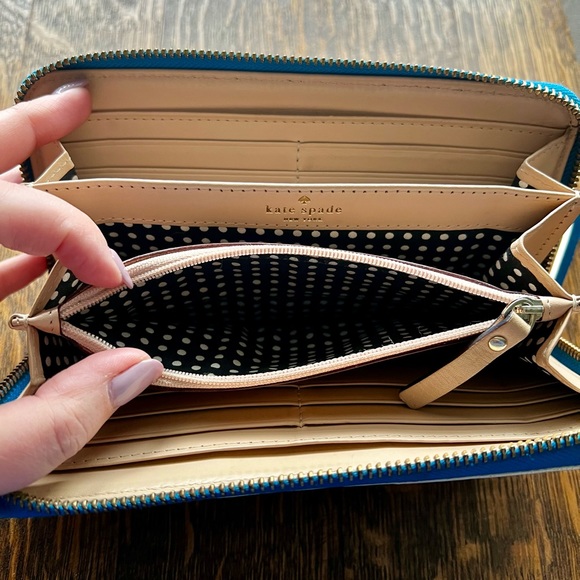 KATE SPADE Turquoise Zip Wallet - Picture 6 of 6